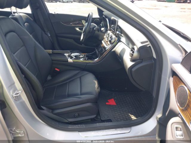 55SWF4KB0FU034771 Mercedes-Benz C 300 4matic/luxury 4matic/sport 4matic