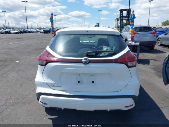 3N1CP5BV3NL499825 Nissan Kicks S Xtronic Cvt