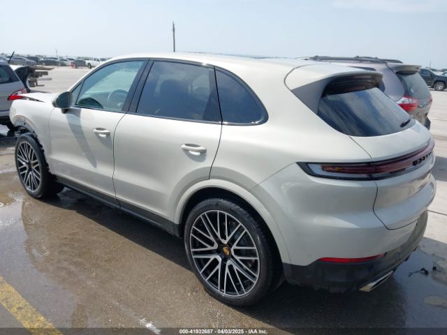 2024 PORSCHE CAYENNE WP1AA2AY8RDA12516 Photo 2