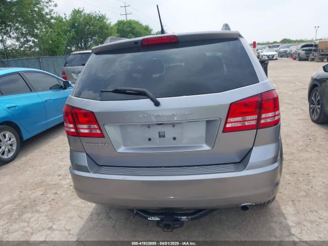 3C4PDCAB9JT428125 Dodge JOURNEY SE