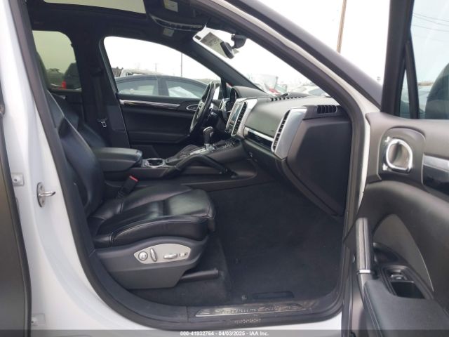 WP1AA2A25HKA87356 Porsche Cayenne Platinum Edition