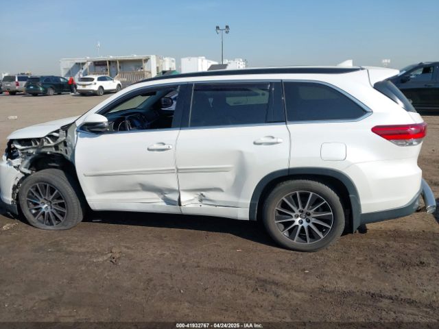 5TDJZRFH5HS359347 Toyota Highlander Se
