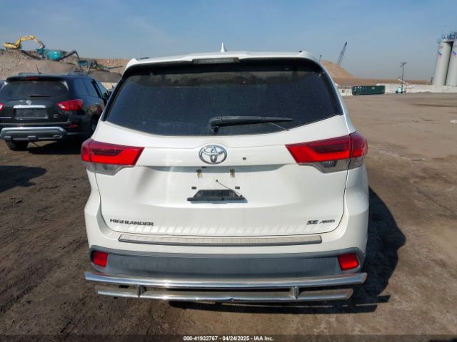 5TDJZRFH5HS359347 Toyota Highlander Se