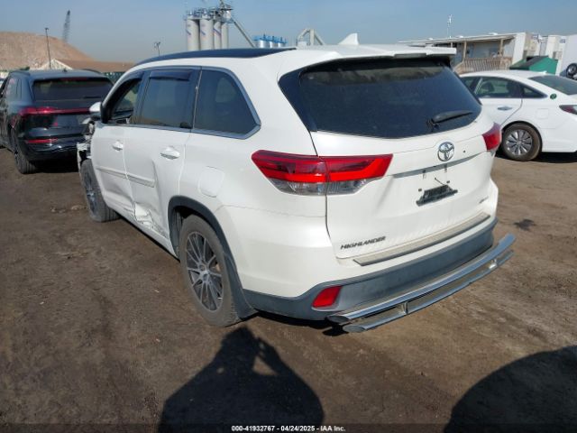 5TDJZRFH5HS359347 Toyota Highlander Se
