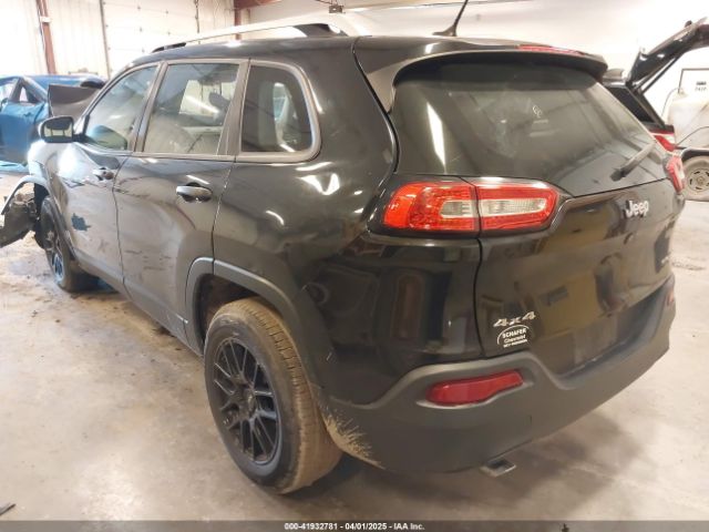 1C4PJMAB7EW114147 Jeep Cherokee Sport