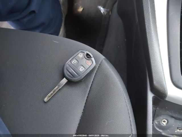 3FADP4EJ8HM156100 Ford FIESTA SE
