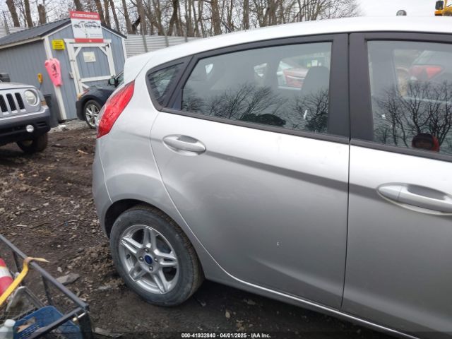 3FADP4EJ8HM156100 Ford FIESTA SE