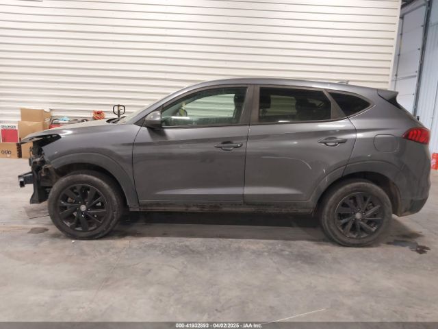 KM8J2CA46KU960142 Hyundai TUCSON SE