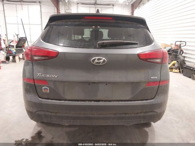 KM8J2CA46KU960142 Hyundai TUCSON SE