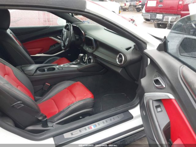 2017 CHEVROLET CAMARO 1G1FH3D75H0149794 Photo 4