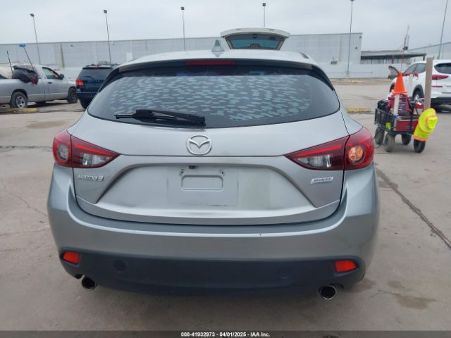 3MZBM1L74EM116489 Mazda Mazda3 I Touring
