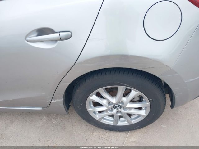 3MZBM1L74EM116489 Mazda Mazda3 I Touring