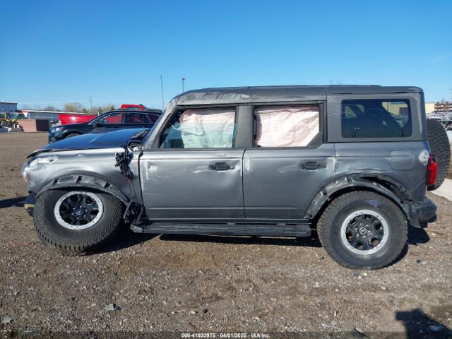 1FMEE5DP0NLB85017 Ford Bronco Black Diamond