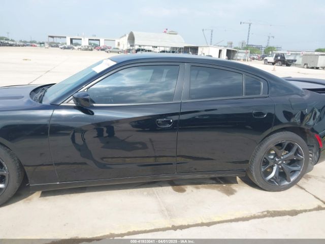 2C3CDXBG8LH238753 Dodge Charger Sxt Rwd
