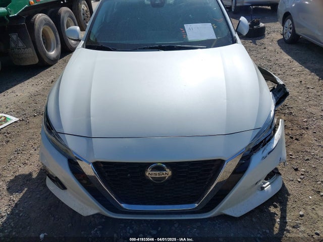 1N4BL4DW0KC149358 Nissan Altima 2.5 Sv