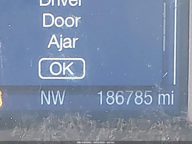 1FAHP2D81FG157424 Ford TAURUS SE