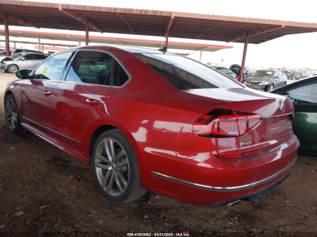 2017 VOLKSWAGEN PASSAT 1VWDT7A33HC062977 Photo 2