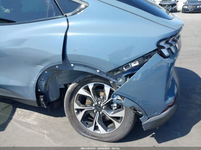 3FMTK1SUXRMA13373 Ford Mustang Mach-e Select