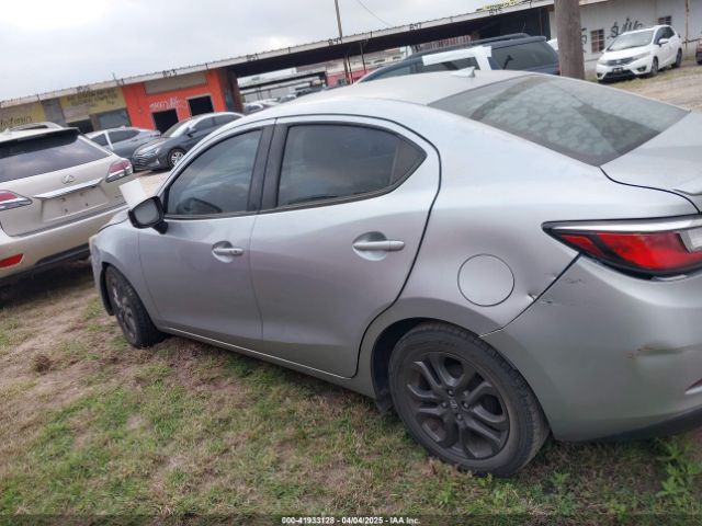 3MYDLBYV1KY500070 Toyota YARIS LE