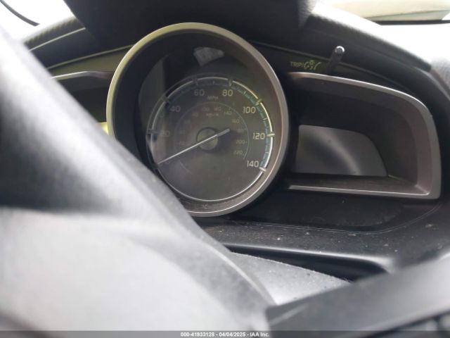 3MYDLBYV1KY500070 Toyota YARIS LE