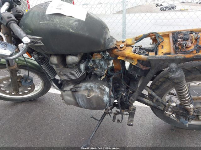 2015 TRIUMPH MOTORCYCLE THRUXTON SMT920K17FT658401 Photo 8