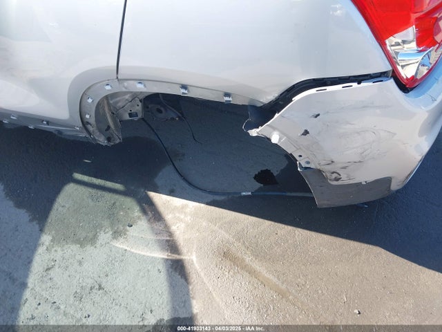 3GNCJKSB3KL261348 Chevrolet TRAX LS