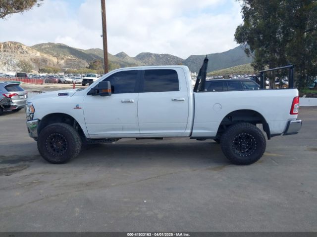 3C6UR5DL7KG544980 RAM 2500 Big Horn  4x4 6'4 Box