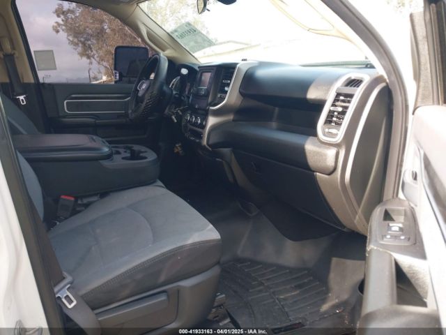 3C6UR5DL7KG544980 RAM 2500 Big Horn  4x4 6'4 Box