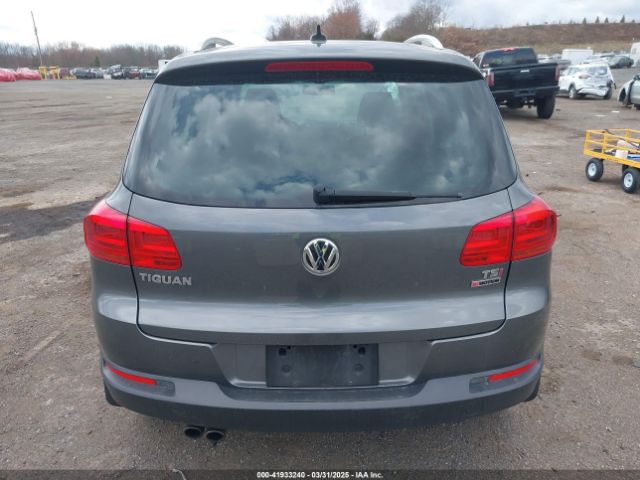 WVGSV7AX0HK030528 Volkswagen Tiguan 2.0t Wolfsburg Edition