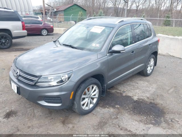 WVGSV7AX0HK030528 Volkswagen Tiguan 2.0t Wolfsburg Edition