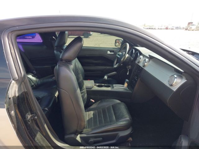2007 FORD MUSTANG 1ZVFT82HX75323971 Photo 4