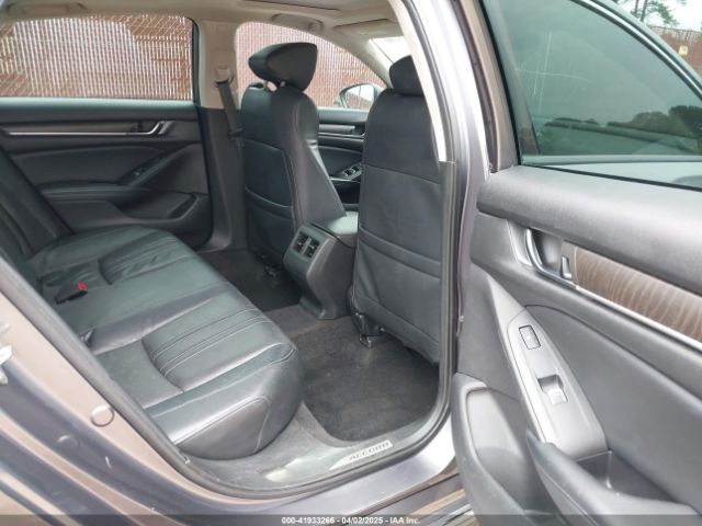 1HGCV1F95JA219205 Honda Accord Touring