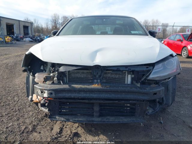3VWD17AJ8JM245154 Volkswagen Jetta 1.8t Se Sport