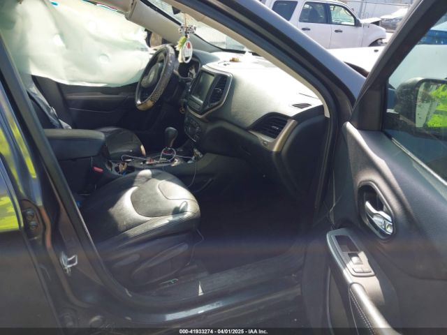 1C4PJMCS9GW103845 Jeep Cherokee Altitude