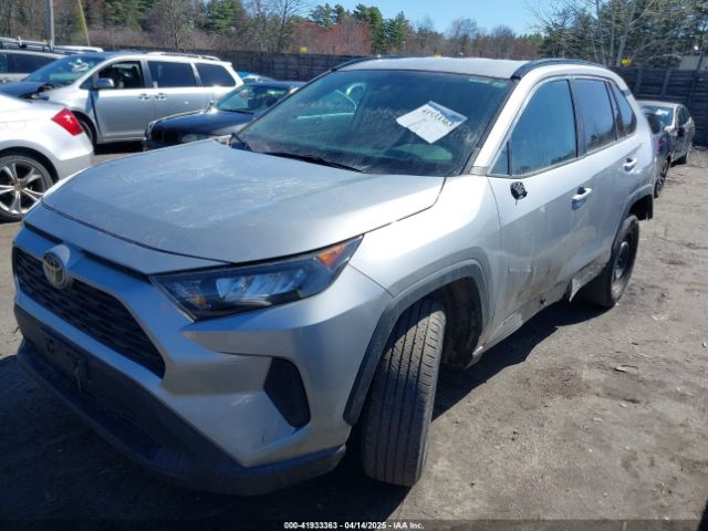 2T3F1RFVXKW051521 Toyota RAV4 LE