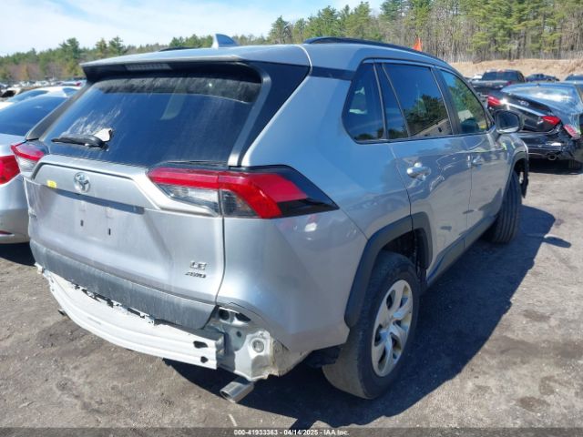 2T3F1RFVXKW051521 Toyota RAV4 LE
