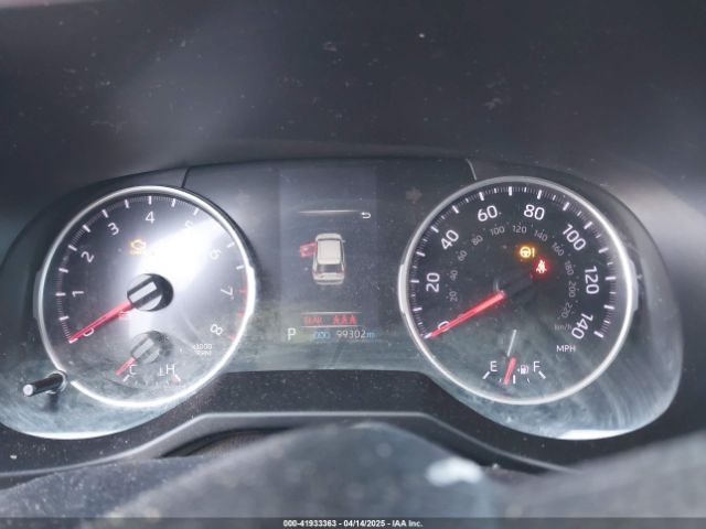 2T3F1RFVXKW051521 Toyota RAV4 LE