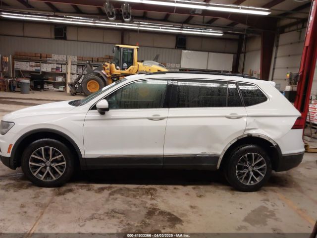 3VV2B7AX9LM124679 Volkswagen Tiguan 2.0t Se/2.0t Se R-line Black/2.0t Sel