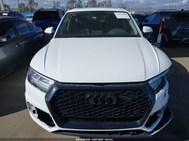 WA1BNAFY3K2024100 Audi Q5 45 Premium