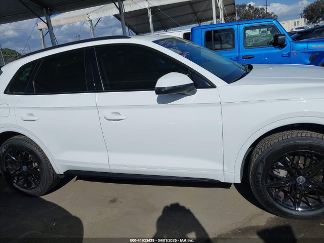 WA1BNAFY3K2024100 Audi Q5 45 Premium