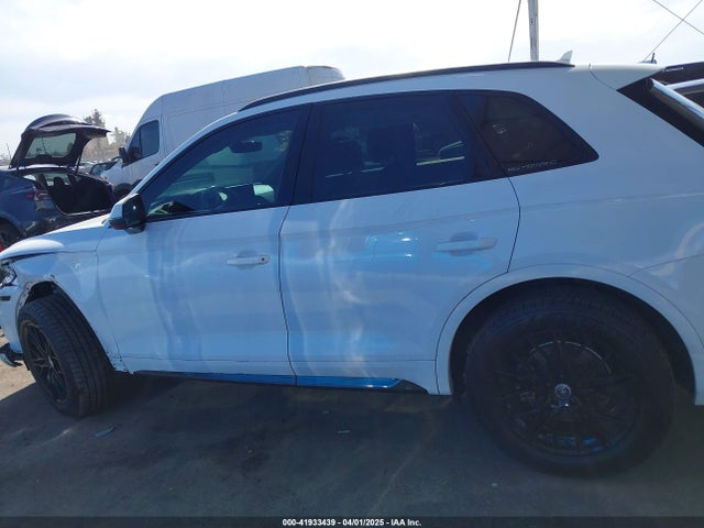 WA1BNAFY3K2024100 Audi Q5 45 Premium