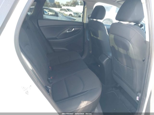 KMHH35LE8LU121513 Hyundai ELANTRA GT