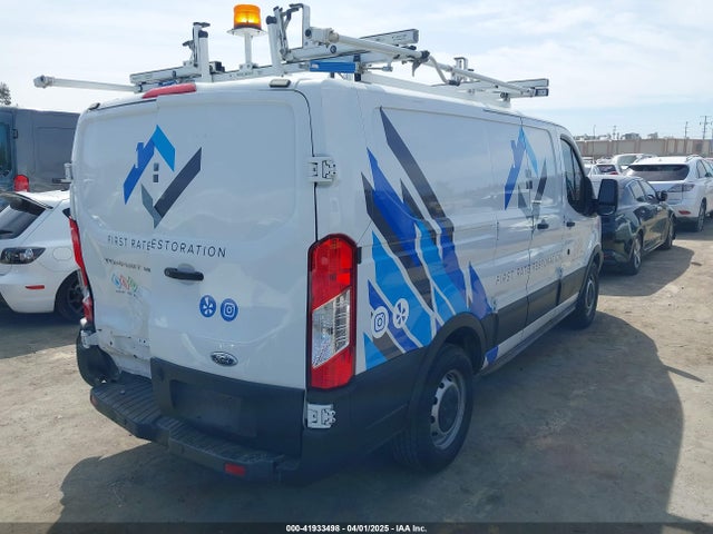 1FTYE1ZM5JKA81633 Ford Transit