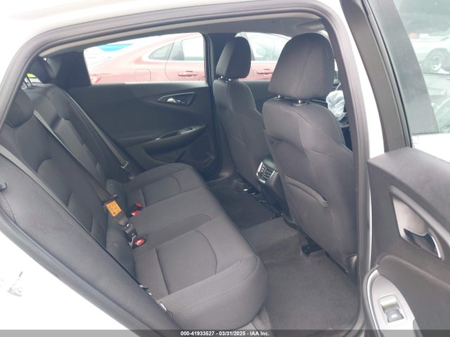 1G1ZD5ST8SF145683 Chevrolet Malibu Fwd 1lt