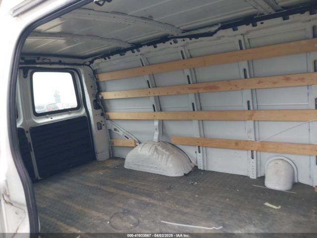 1GCWGAF77M1204620 Chevrolet Express Cargo Rwd 2500 Regular Wheelbase Wt