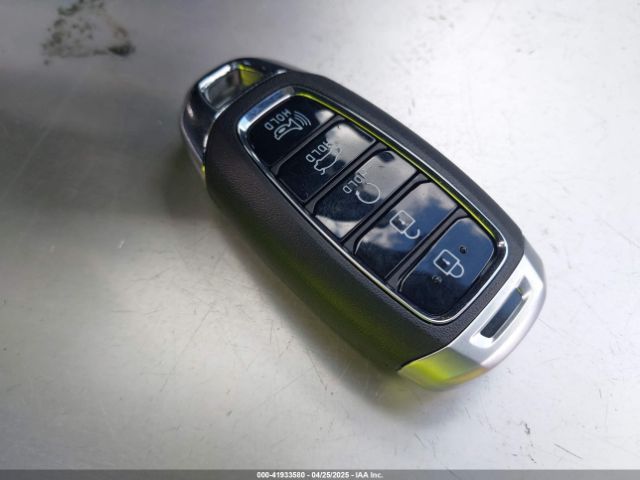 KMHLM4AG9PU444013 Hyundai ELANTRA SEL