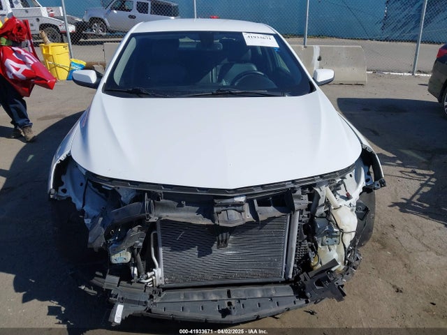 1G1ZE5ST5HF170174 Chevrolet MALIBU 1LT
