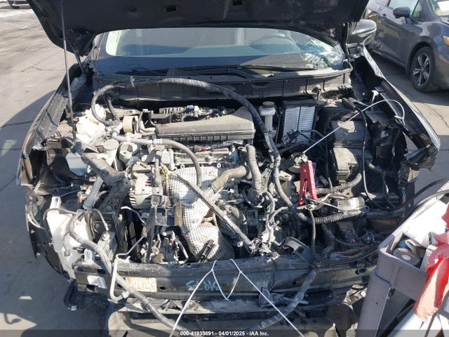 KNMAT2MTXJP606555 Nissan ROGUE SV