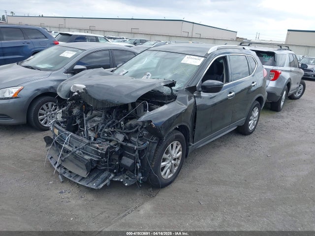 KNMAT2MTXJP606555 Nissan ROGUE SV