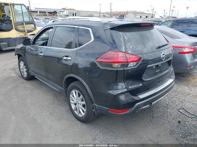 KNMAT2MTXJP606555 Nissan ROGUE SV